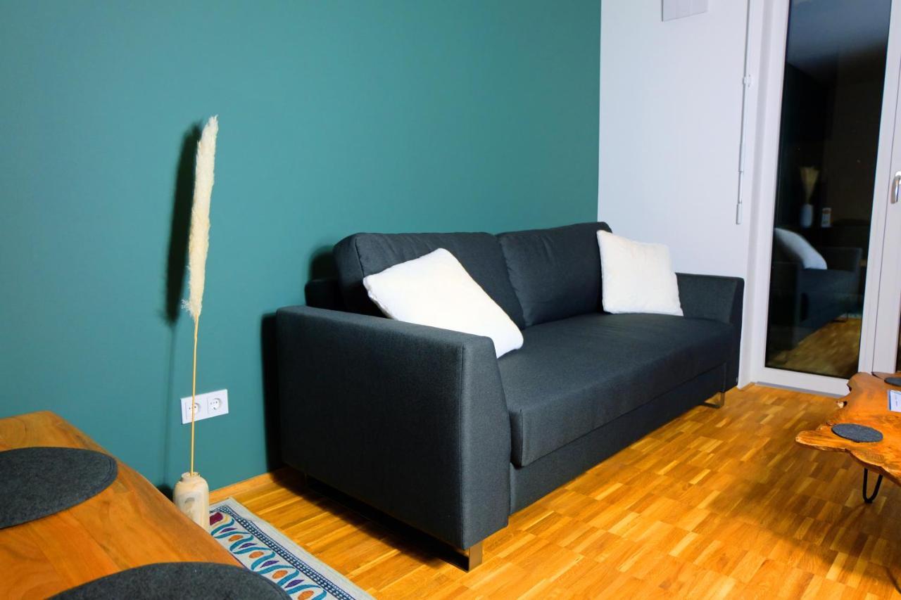 Design Nr 2 Mit Terrasse Und Parkplatz Apartment *